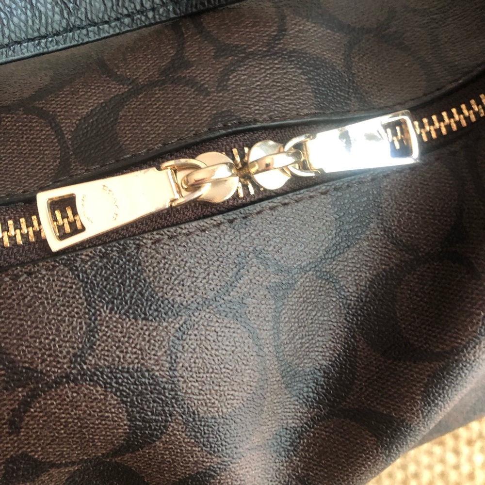 Coach Hobo in Signature Logo. Brown. - Picture 9 of 14